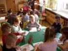 O kocie w butach i nie tylko…  spotkanie z przedszkolakami z Kościelca z okazji  Światowego Dnia Kota